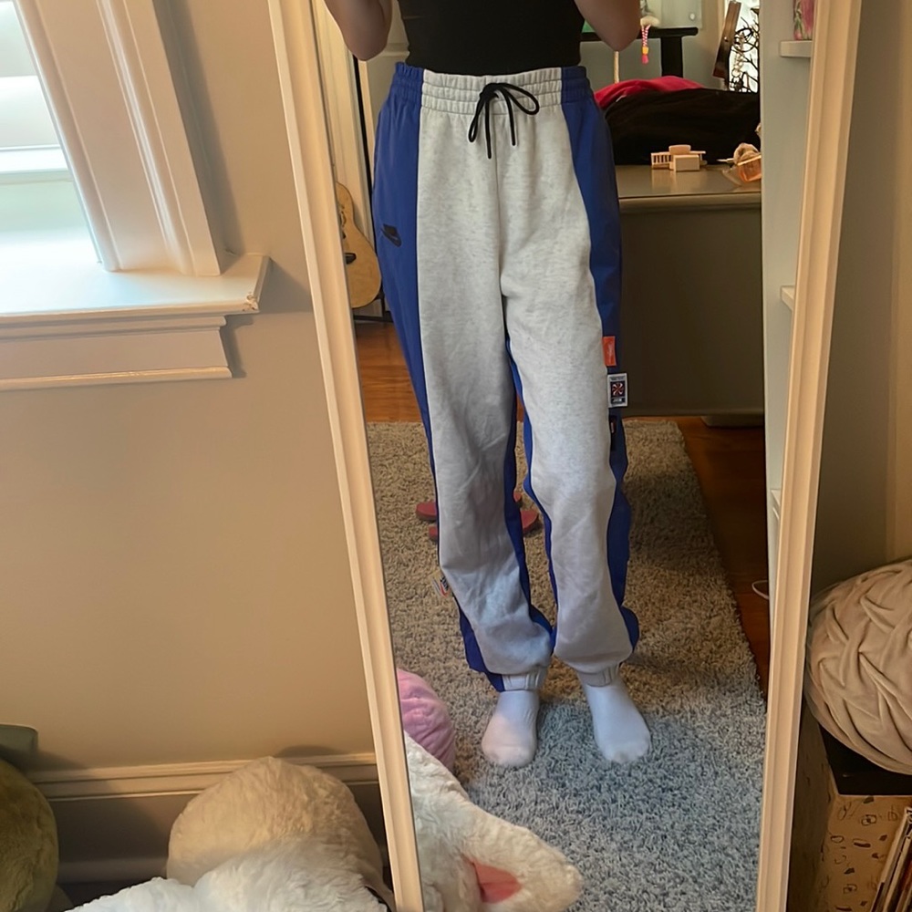 Limited edition tag nike sweatpants blue and gray
